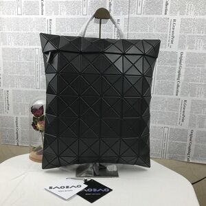 BAO BAO ISSEY MIYAKE
FLAT PACK Backpacks black